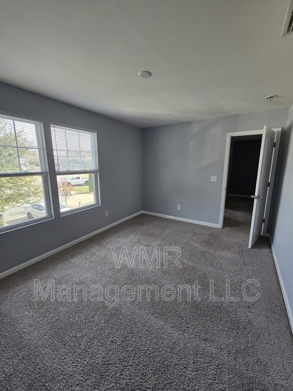 Building Photo - 912 Sherman St