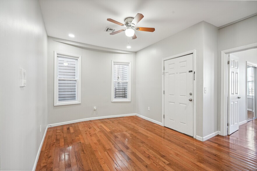 Primary Photo - 96 S 12th St