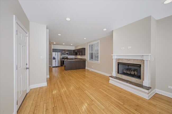 Building Photo - 2425 W Arthington St
