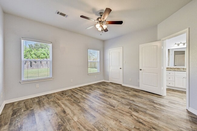 Building Photo - 12738 Lake Conroe Hills Dr
