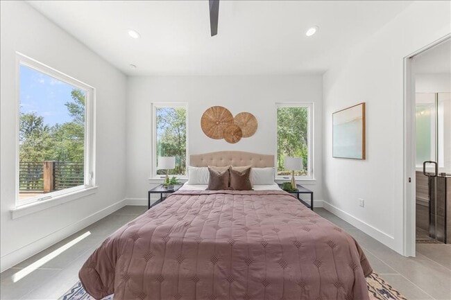 Building Photo - 110 Diamond Head Dr