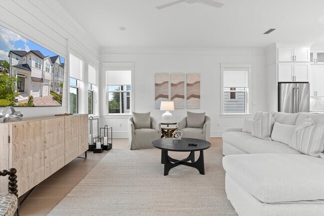 Building Photo - 105 Seaboard Ln