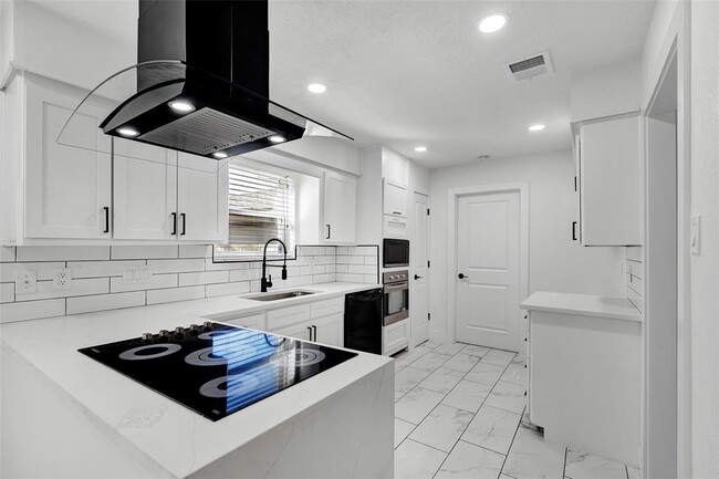 Building Photo - 7810 Blackjack Ct