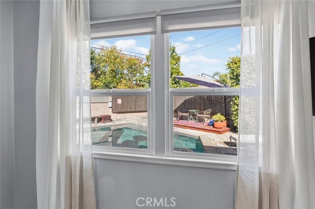 Building Photo - 12543 Hartland St