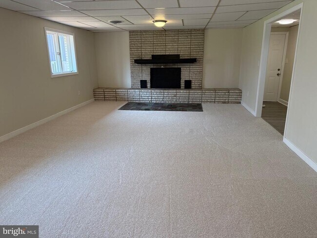 Building Photo - 10421 Tidewater Trail