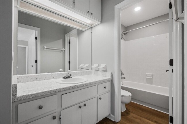 Building Photo - 3108 Ironwood Dr