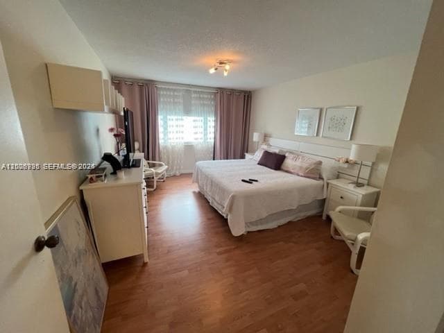 Building Photo - 16570 NE 26th Ave