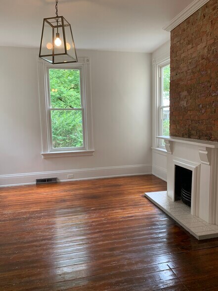 Building Photo - 3042 Gilbert Ave