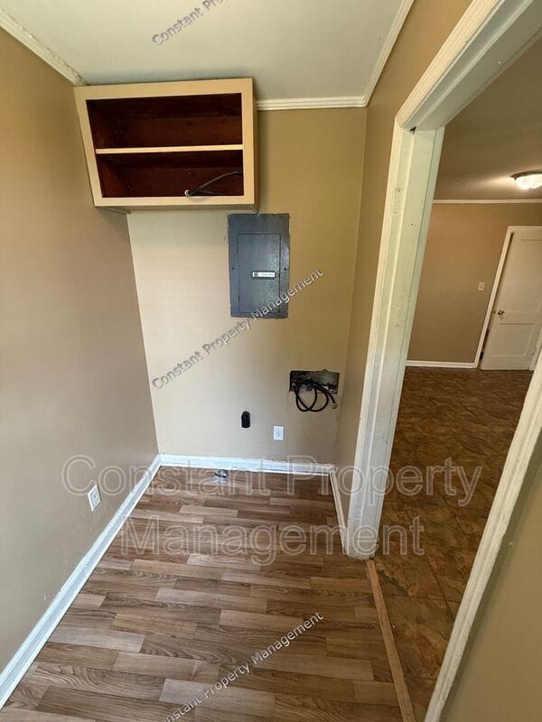 Building Photo - 3069 Somerset Dr
