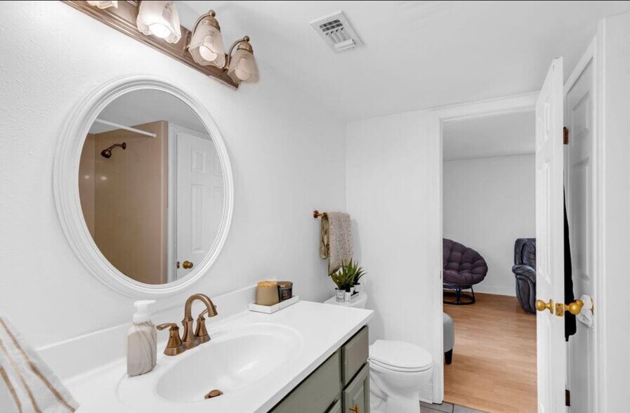 Building Photo - 209 Molokai Vlg