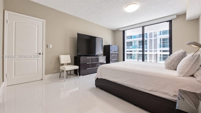 Building Photo - 9455 Collins Ave