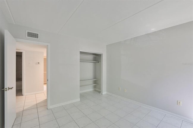 Building Photo - 3325 Bayshore Blvd