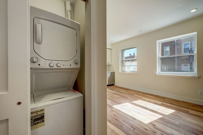 Building Photo - 620 S 8th St