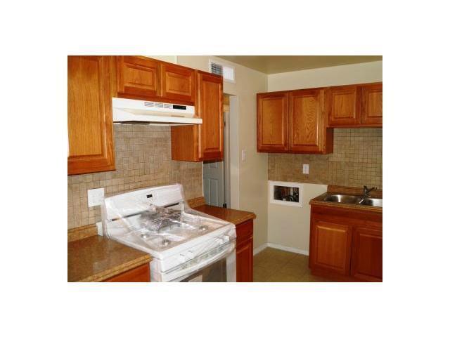 Building Photo - 7704 Springwood Dr