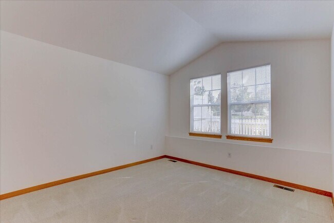 Building Photo - 2462 Concord Cir
