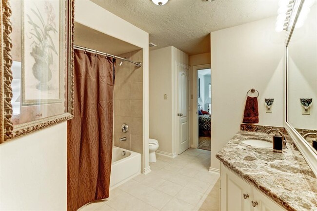 Building Photo - 14203 Cloud Cliff Ln