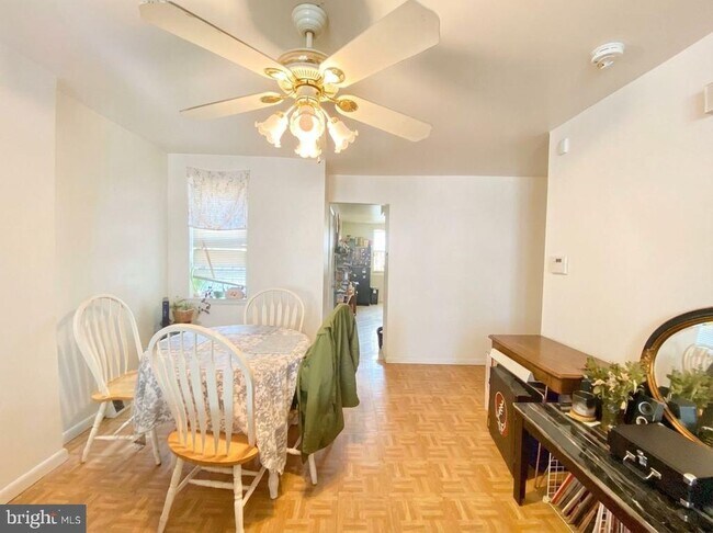 Building Photo - 1625 Page St