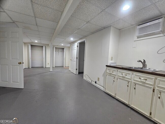 Building Photo - 150 Jefferson Blvd