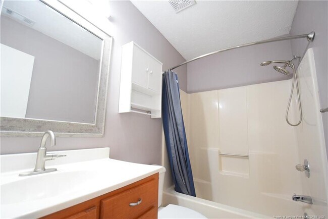 Building Photo - 733 Mosswood Ln