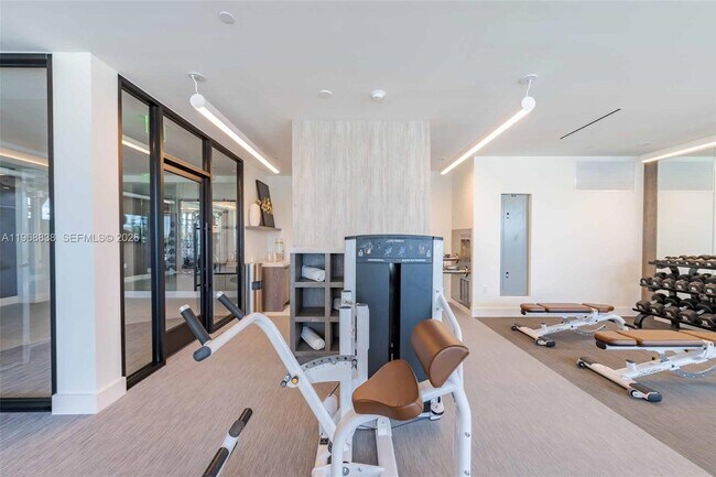 Building Photo - 3900 Alton Rd