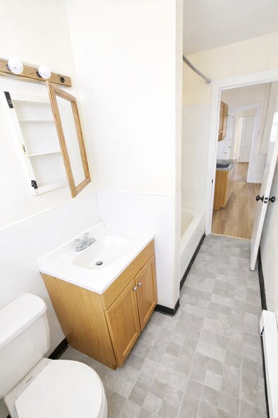 Building Photo - 107 2nd Ave