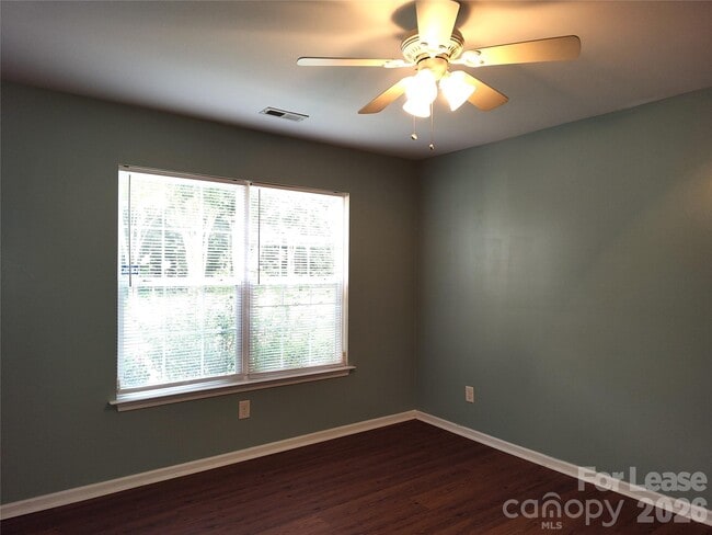Building Photo - 5226 Beam Lake Dr