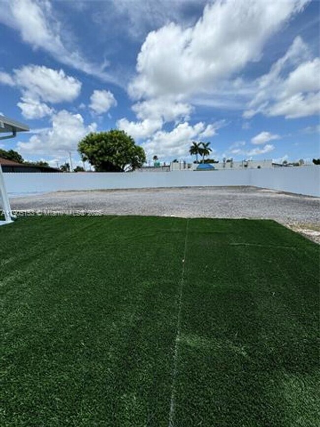 Building Photo - 11434 SW 185th St