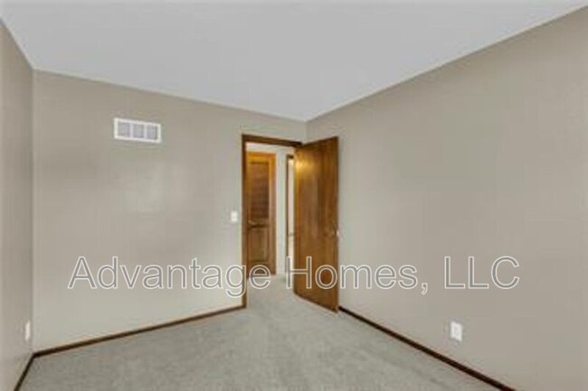 Building Photo - 15908 W Brougham Ct