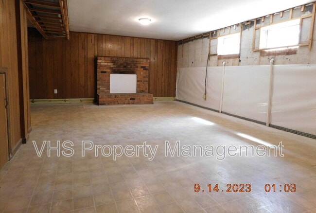 Building Photo - 8691 Old Dumfries Rd