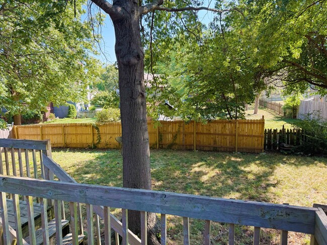 Building Photo - SEE IT NOW: Charming 4-Bedroom Home with F...