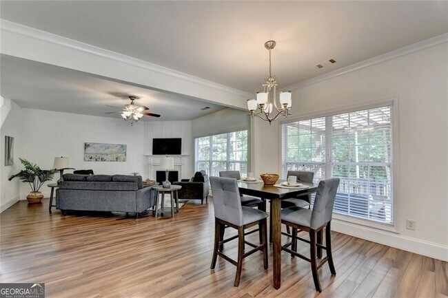 Building Photo - 335 Pintail Ct