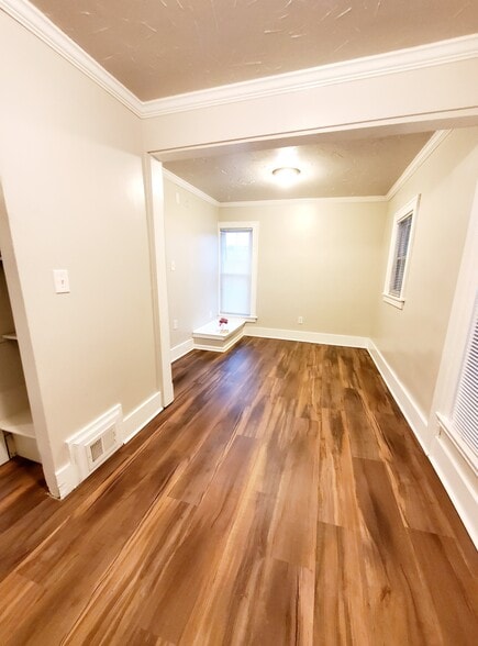Bedroom - 412 County St