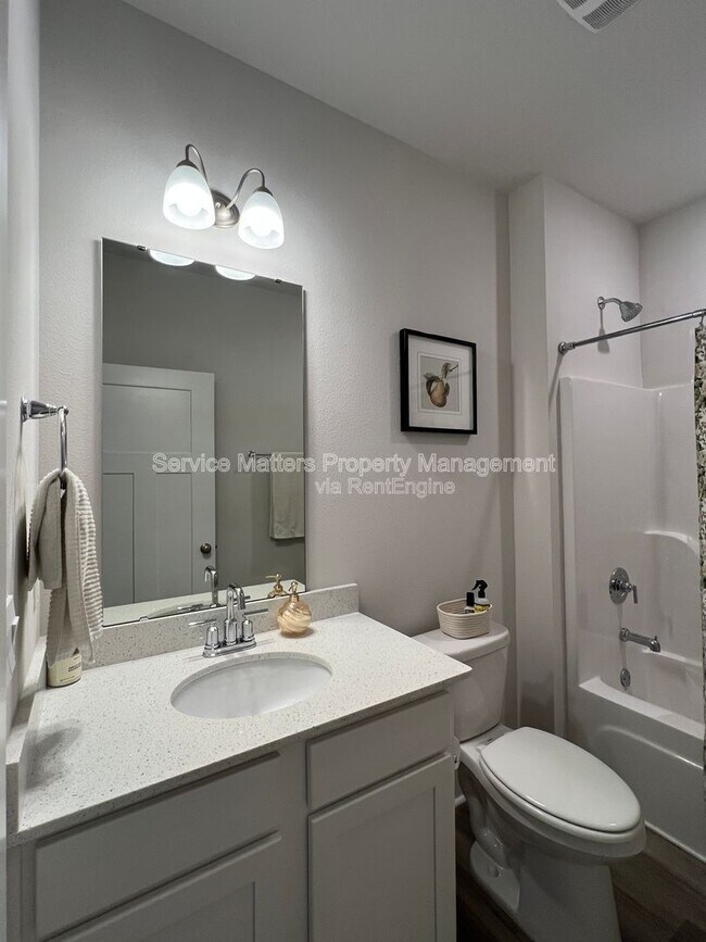 Building Photo - 5881 Cactus Dr