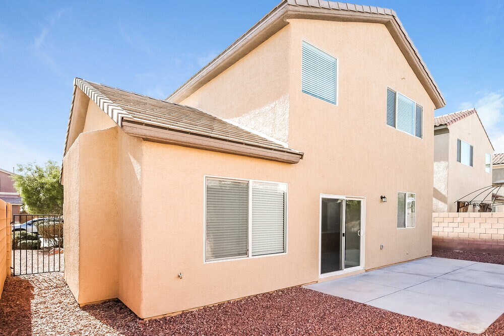 Building Photo - 7132 Mercurio Ave