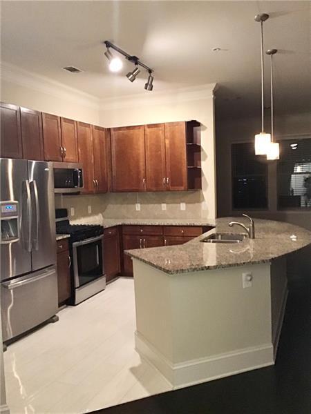 Building Photo - 3621 Vinings Slope SE