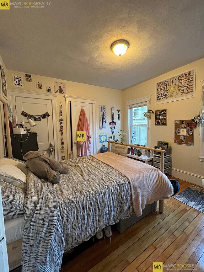 Building Photo - 12 Pinkham Rd