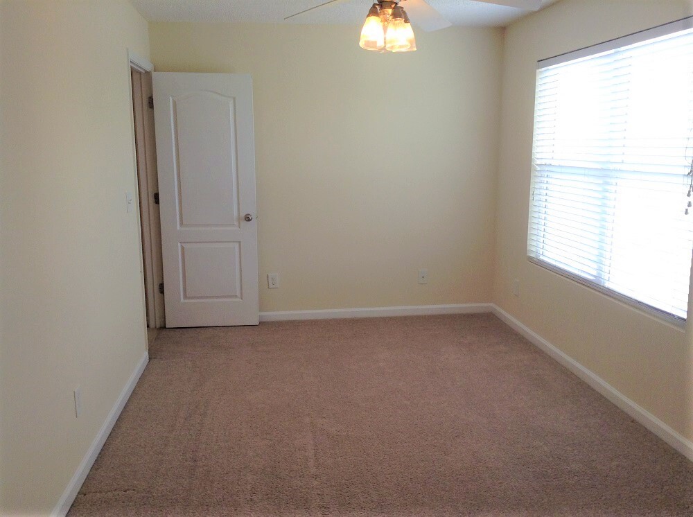 Building Photo - 261 Katydid Dr