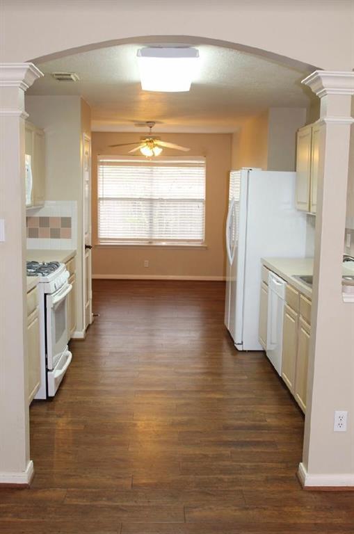 Building Photo - 6411 Hunterstone Ct