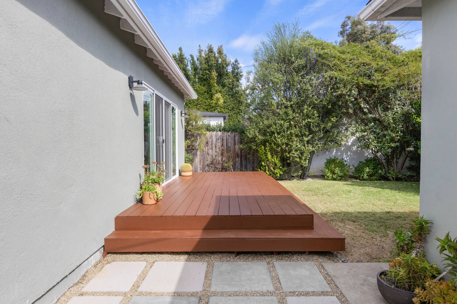 Building Photo - 1772 S Orange Grove Ave