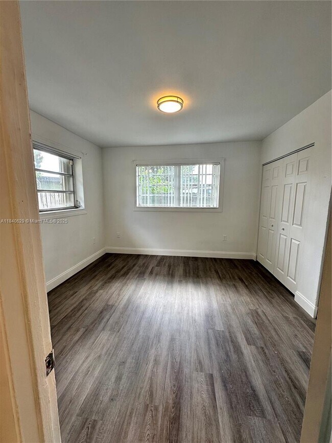 Building Photo - 41 SW 67th Ct