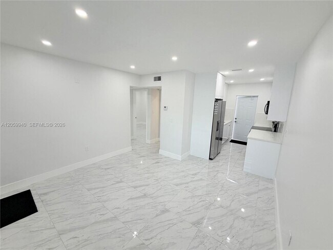 Building Photo - 3392 NW 50th St
