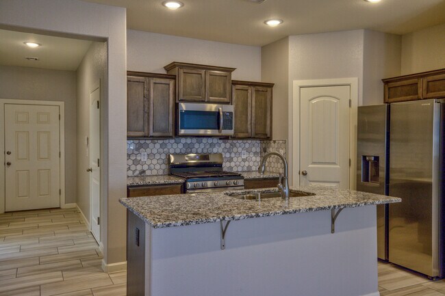 Building Photo - 11491 Summer Dr