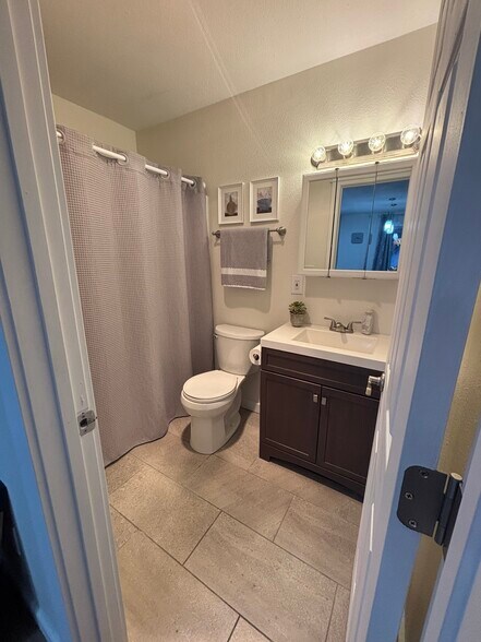 Building Photo - 13926 SE 141st Ave