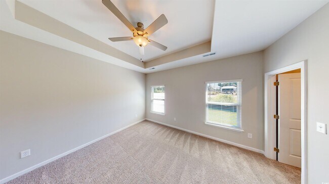 Building Photo - 86 Racquet Club Dr