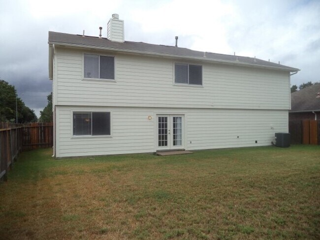 Building Photo - 19402 Misty Cove Dr