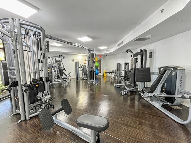 Building Photo - 3300 NE 192 St