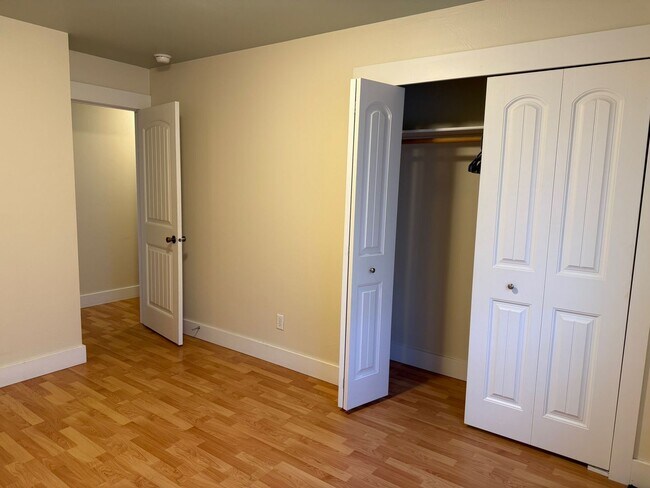Building Photo - 3 Bedroom 2 Bathroom South of Bozeman!
