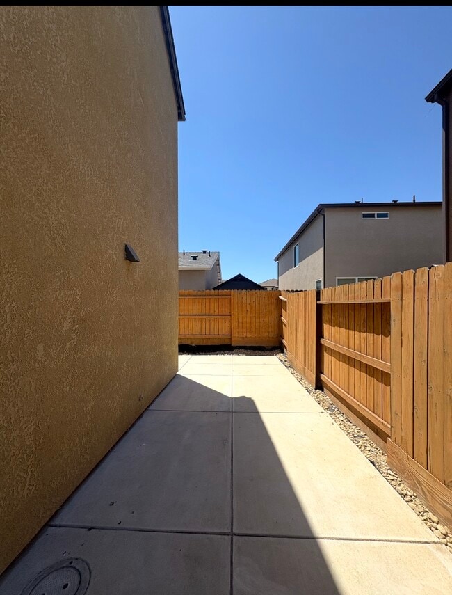 Building Photo - 836 Soledad Ave