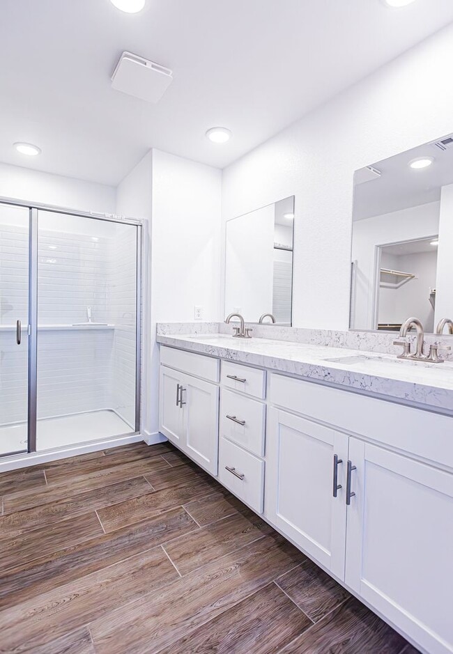 Building Photo - Brand New 4-bedroom Home