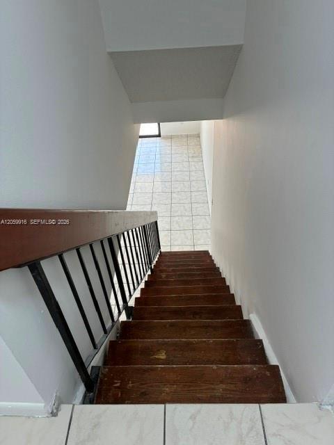Building Photo - 1121 SW 105th Ave